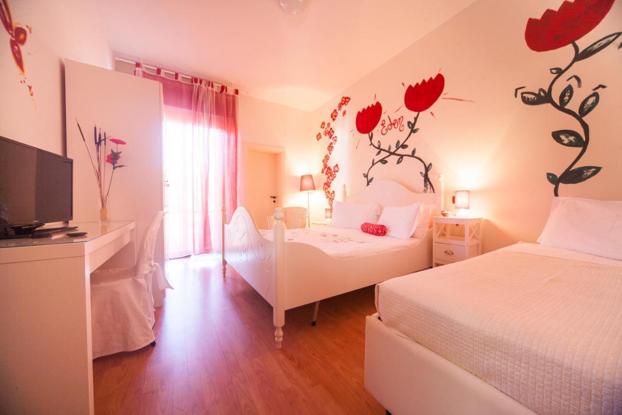 Hotel Betty Rimini Exteriör bild