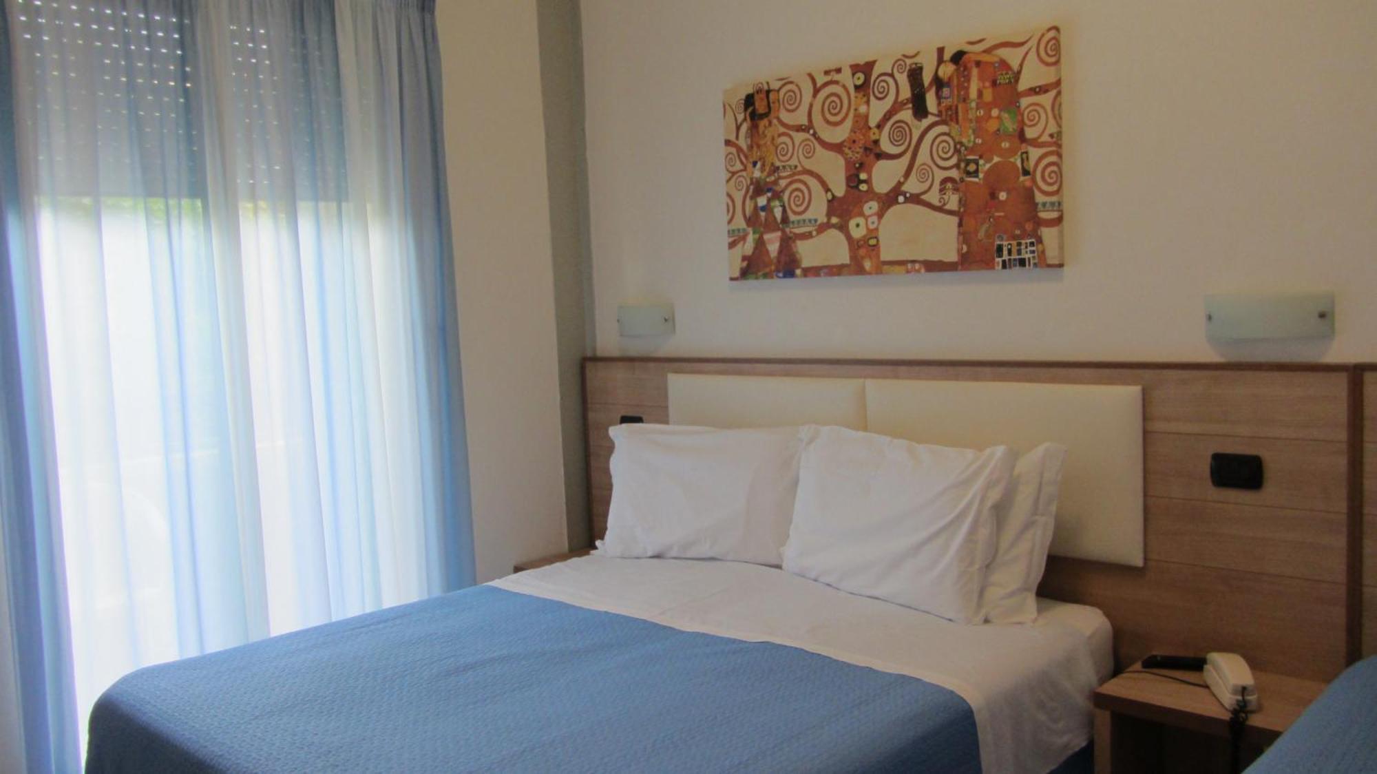 Hotel Betty Rimini Exteriör bild